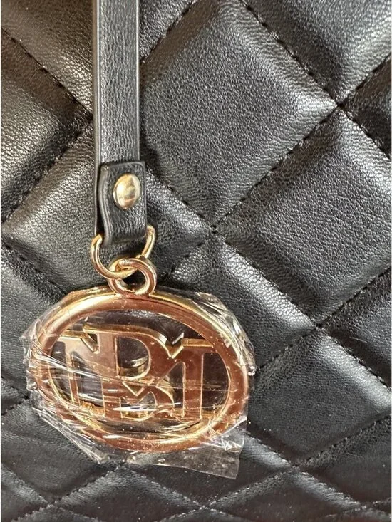 NWT Designer Badgley Mischka Tote Bag w/ Gold Lock Big Quilted Black - Picture 7 of 9